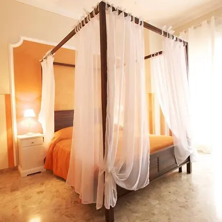 Al Teatro ゲストハウス 3*