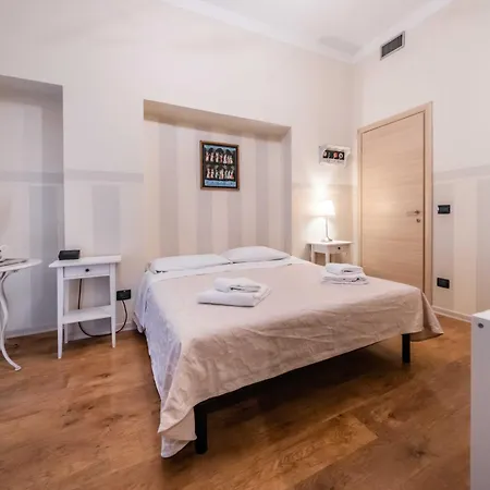 Al Teatro Guest house