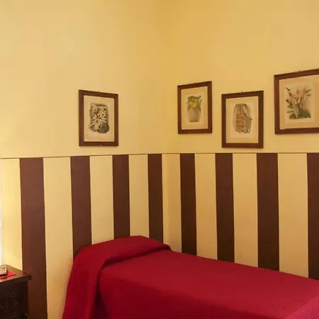 Al Teatro Guest house